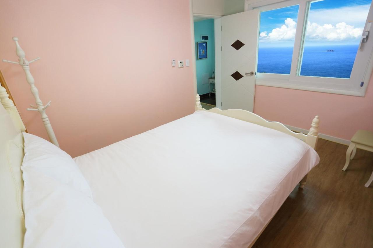 Montmartre Villa Namhae Eksteriør bilde