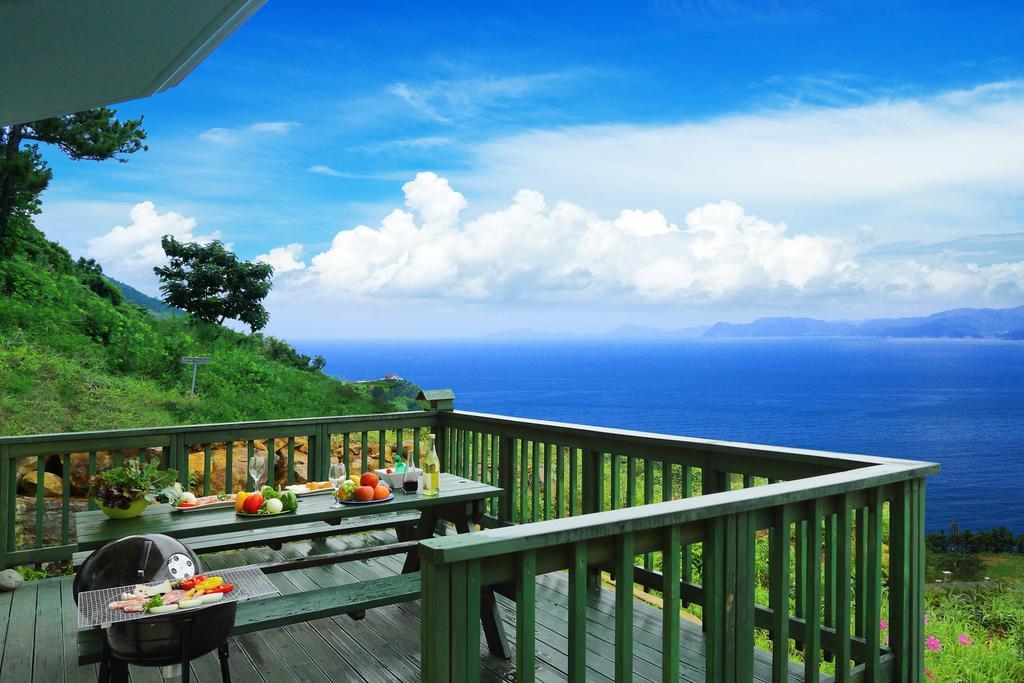 Montmartre Villa Namhae Eksteriør bilde