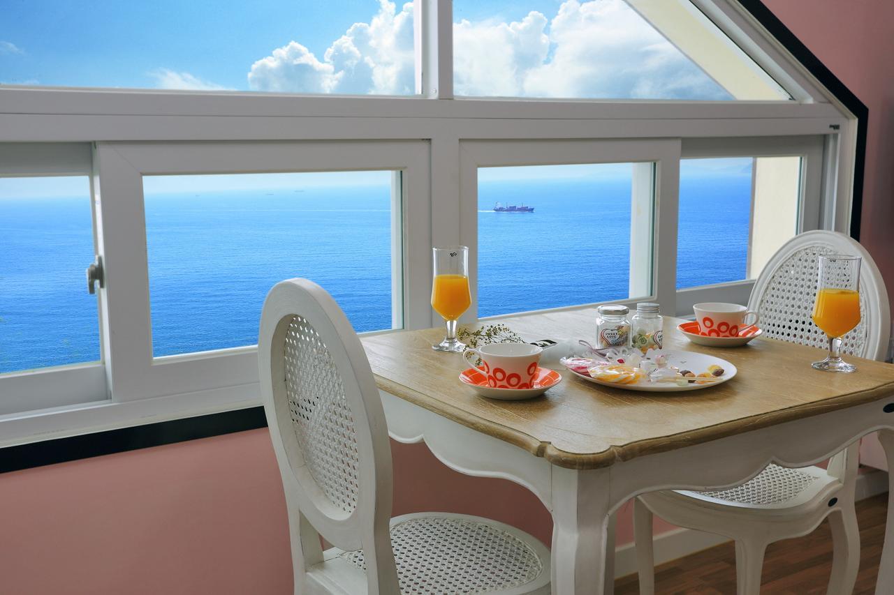 Montmartre Villa Namhae Eksteriør bilde